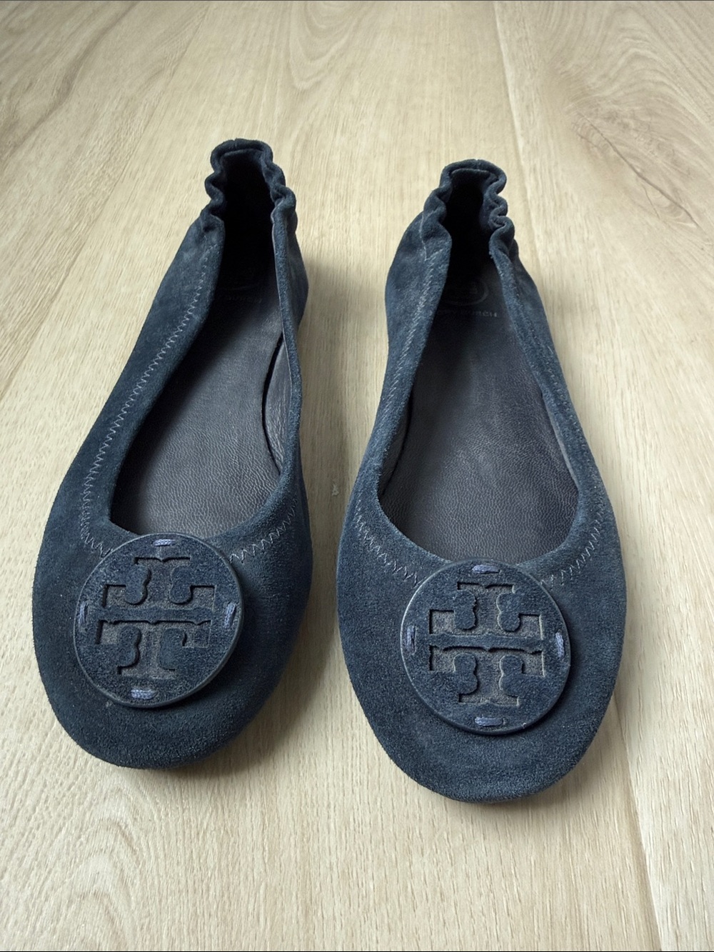 Tory Burch Navy Suede Logo Ballet Flats - Picture 3 of 4
